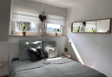 1st bedroom with double bed, © Anja Remsperger & Philippe Drees