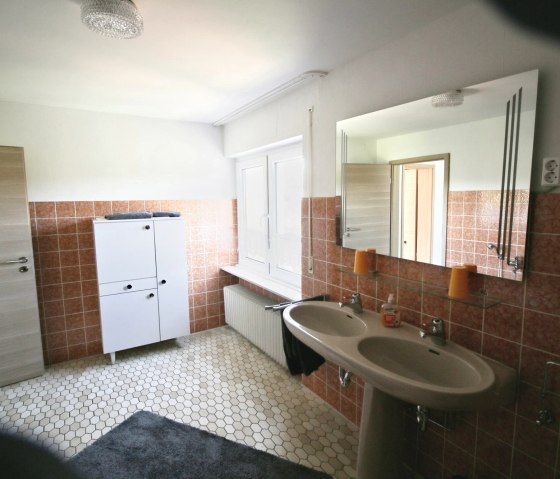 Badezimmer 1.1, &copy; Helmut Hell