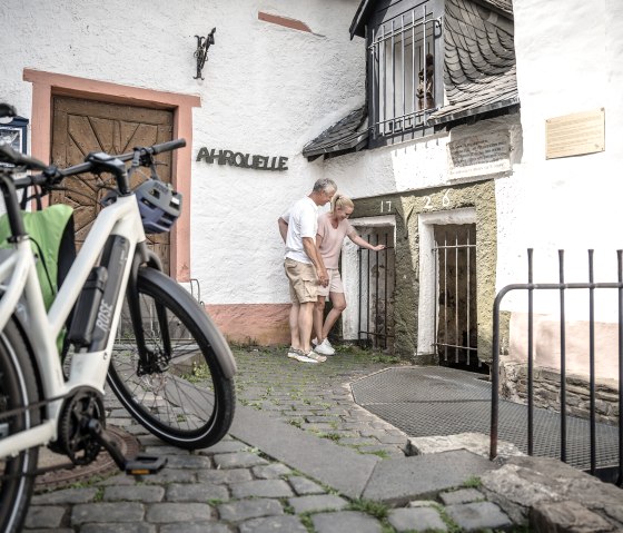 Bron van de Ahr, begin van de Ahr-fietsroute, Blankenheim, © Eifel Tourismus GmbH, Dennis Stratmann