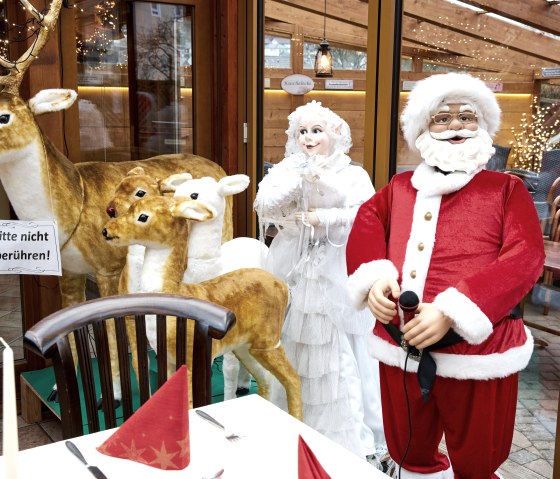 Weihnachten in dem Caf&eacute; Restaurant Mausefalle