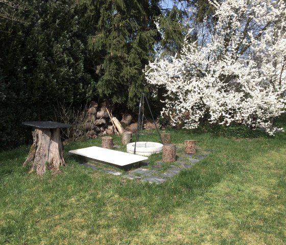 Feuerstelle, &copy; Burkhard Bujotzek