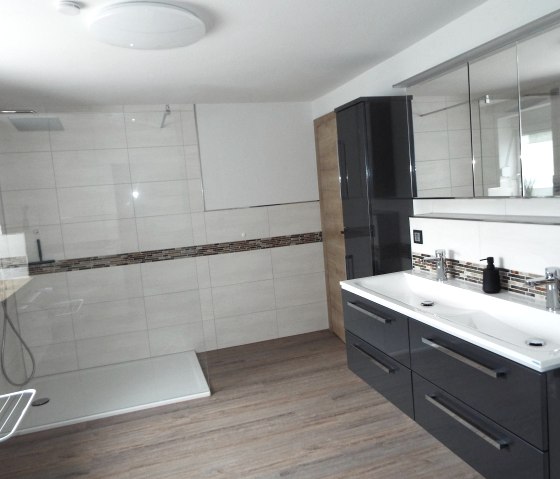 großzügiges Komfortbad